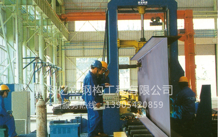 <b>H型鋼自動(dòng)組立機</b>